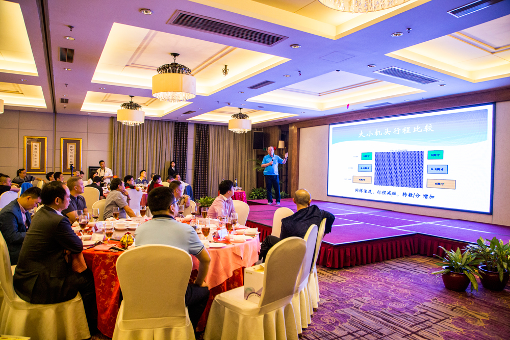 松谷機械顏總做客戶見證